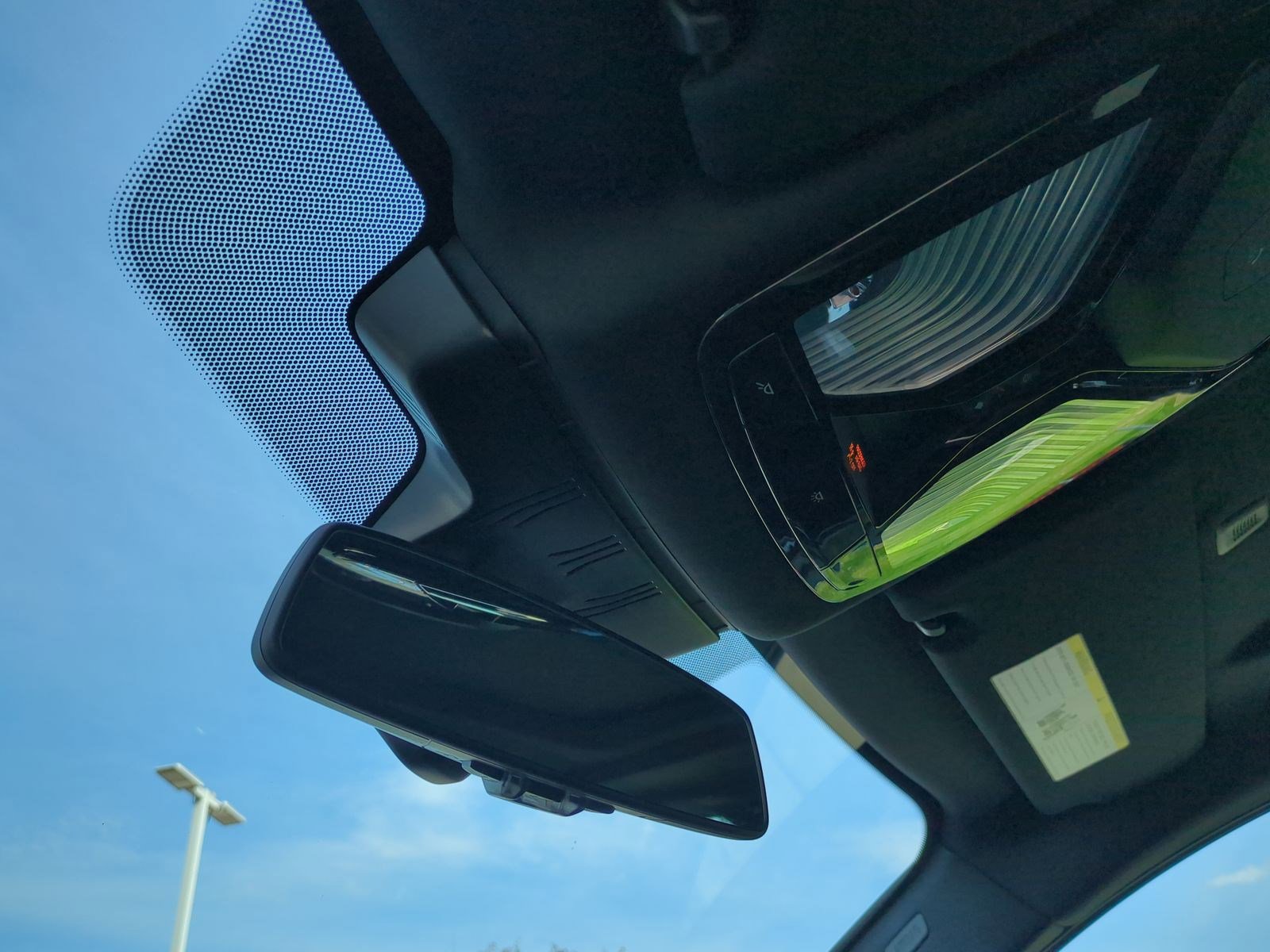 Used 2023 BMW 540i w/ Executive Package image 27