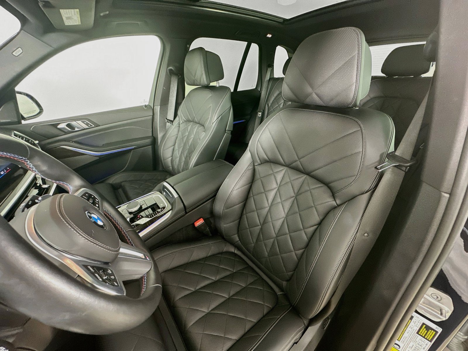 Used 2024 BMW X5 M60i w/ Climate Comfort Package AWD/4WD image 35