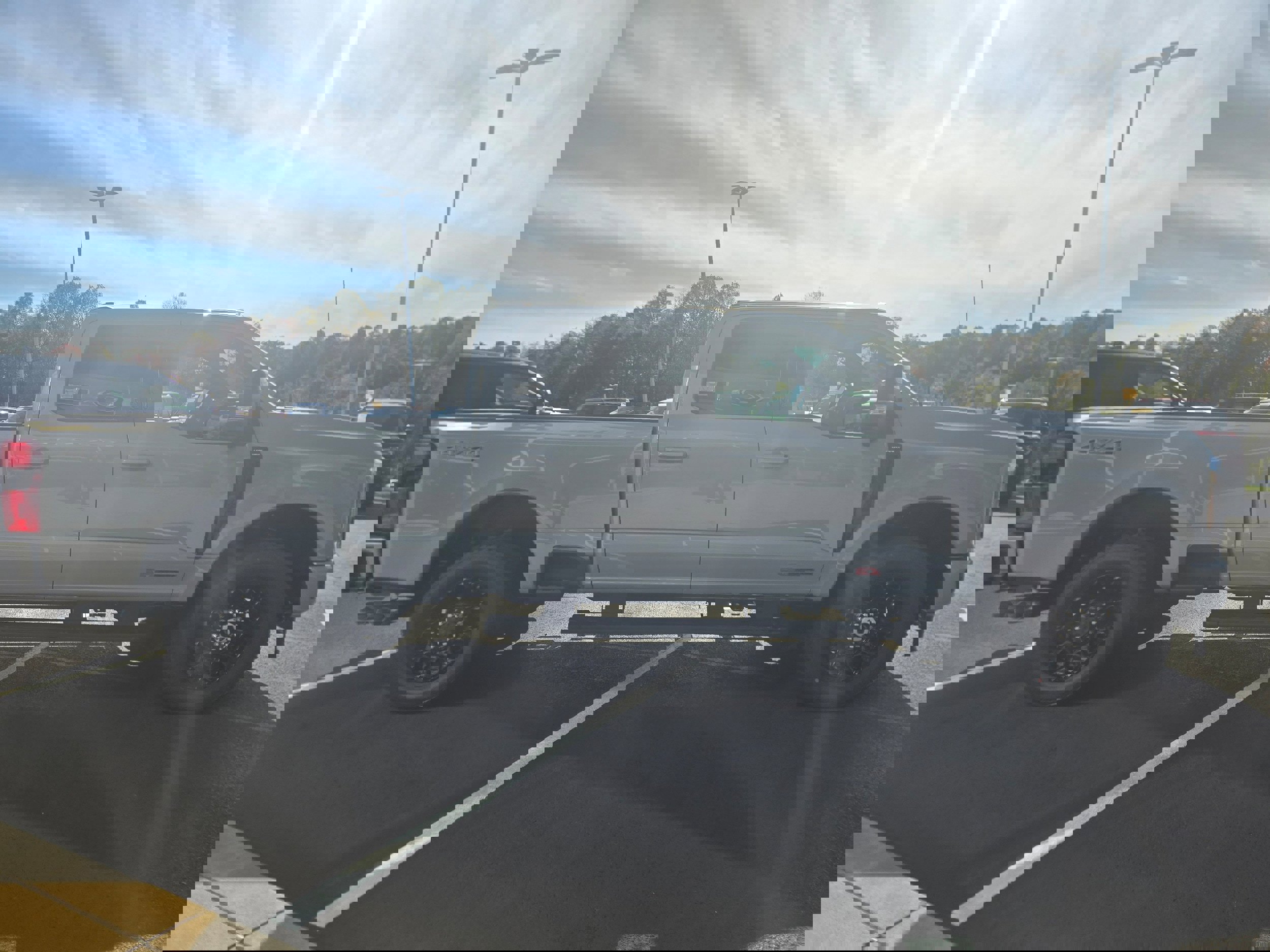 New 2026 Ford F250 Lariat w/ Black Appearance Package image 4