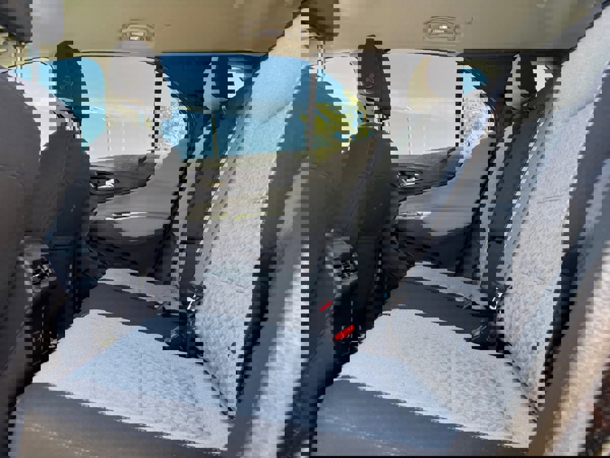 Used 2024 Chevrolet Equinox LS w/ LS Convenience Package FWD image 17