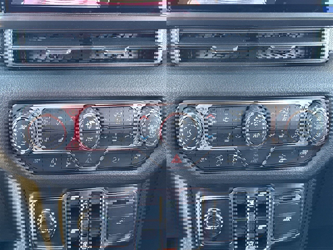 New 2026 Jeep Gladiator Sport image 5