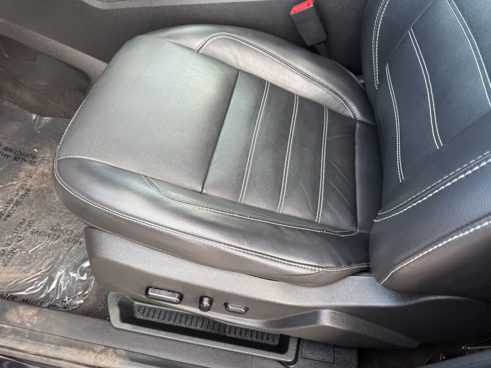 Used 2019 Ford Escape Titanium FWD image 16
