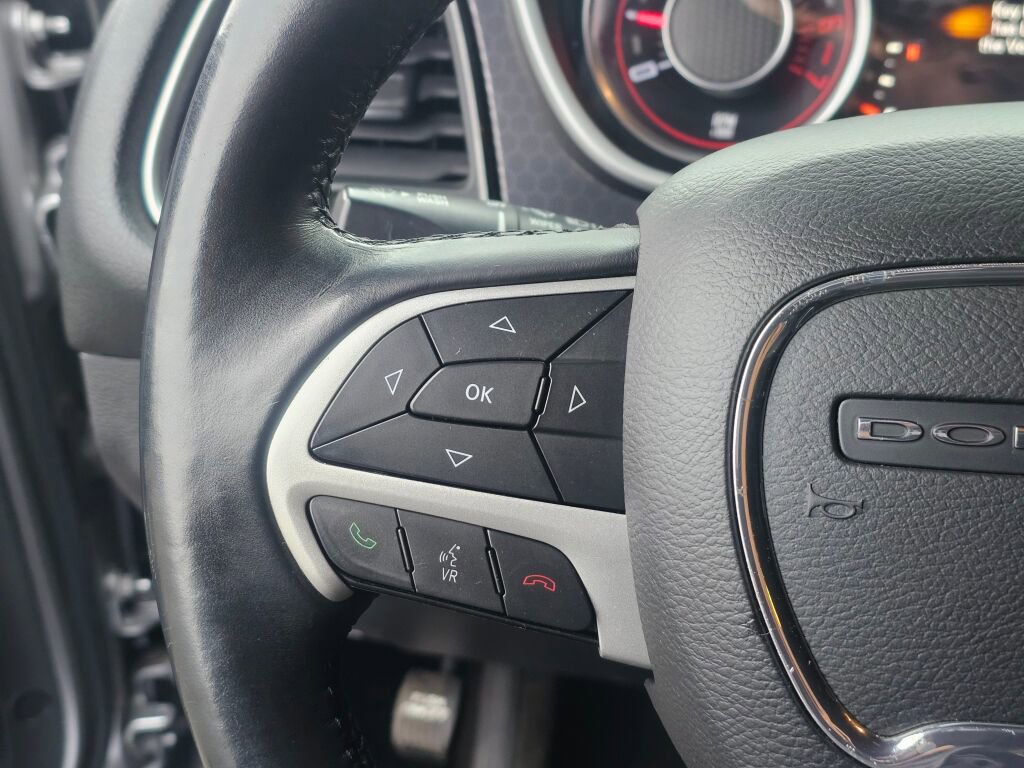 Used 2015 Dodge Challenger R/T Plus image 24