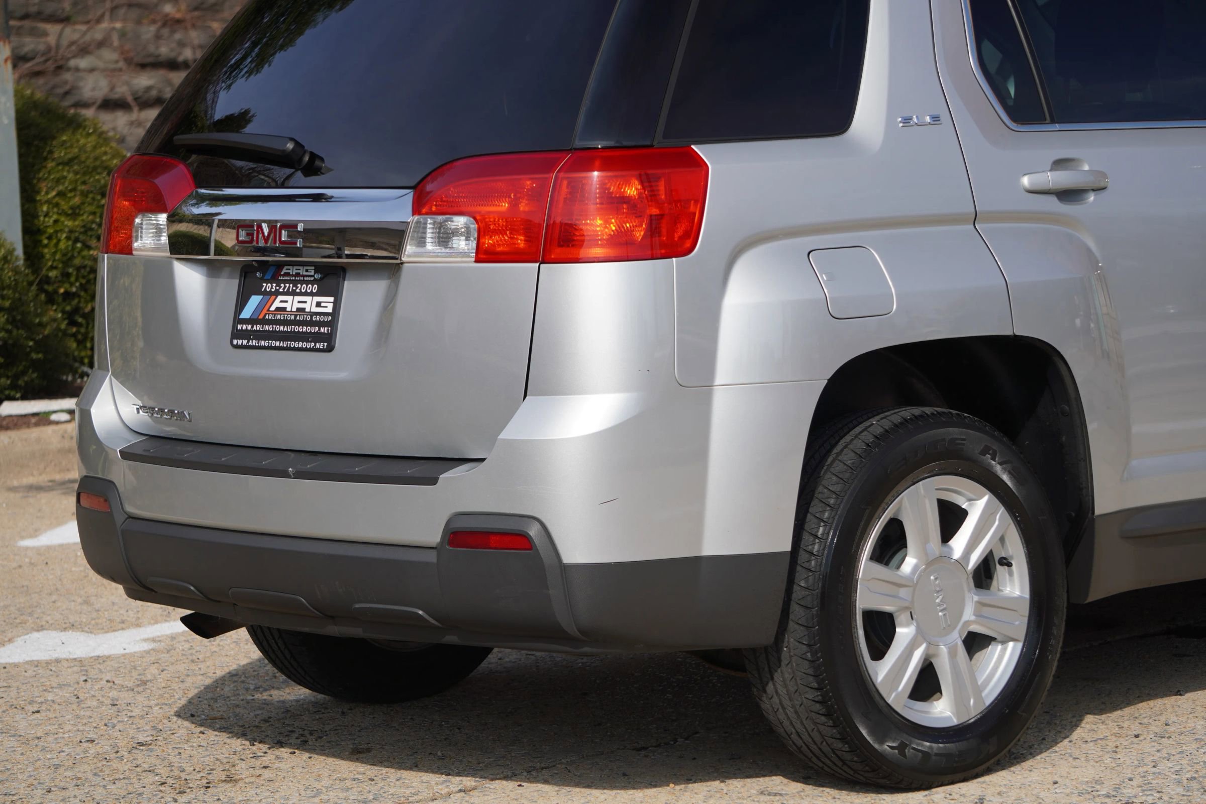 Used 2015 GMC Terrain SLE image 17