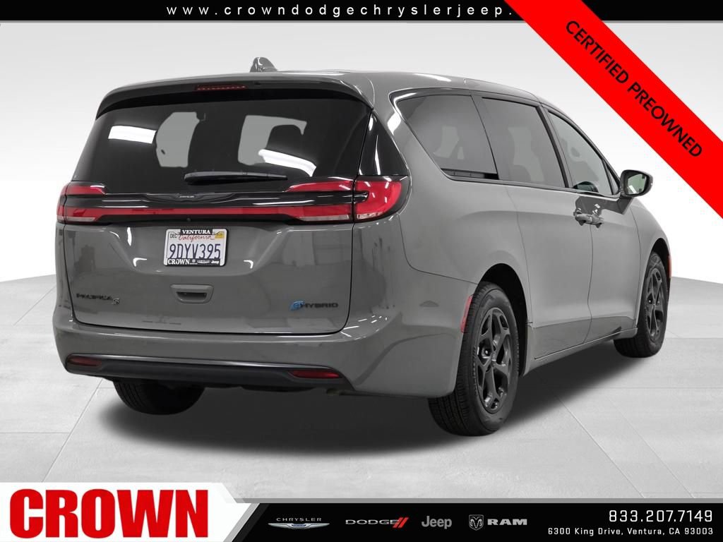 Certified 2022 Chrysler Pacifica Touring-L w/ S Appearance Package image 7