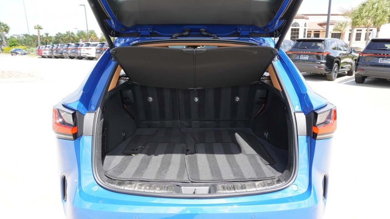 Used 2025 Lexus NX 250 FWD w/ Towing Package (2000 Lbs) image 35