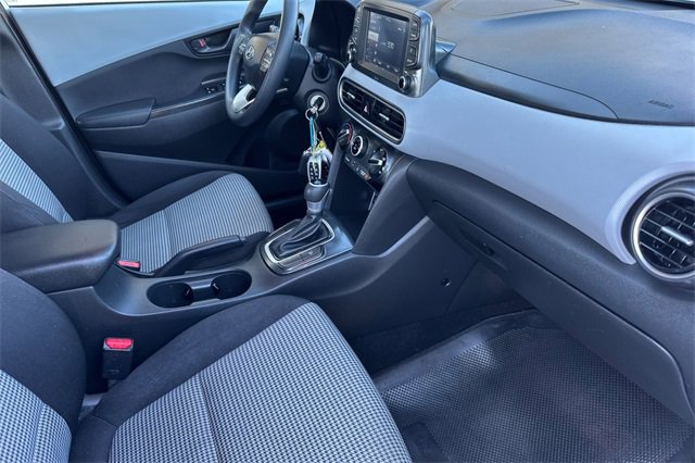 Used 2021 Hyundai Kona SE w/ Cargo Package image 20