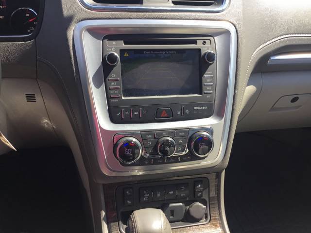 Used 2016 GMC Acadia SLT w/ Premium Edition FWD image 18
