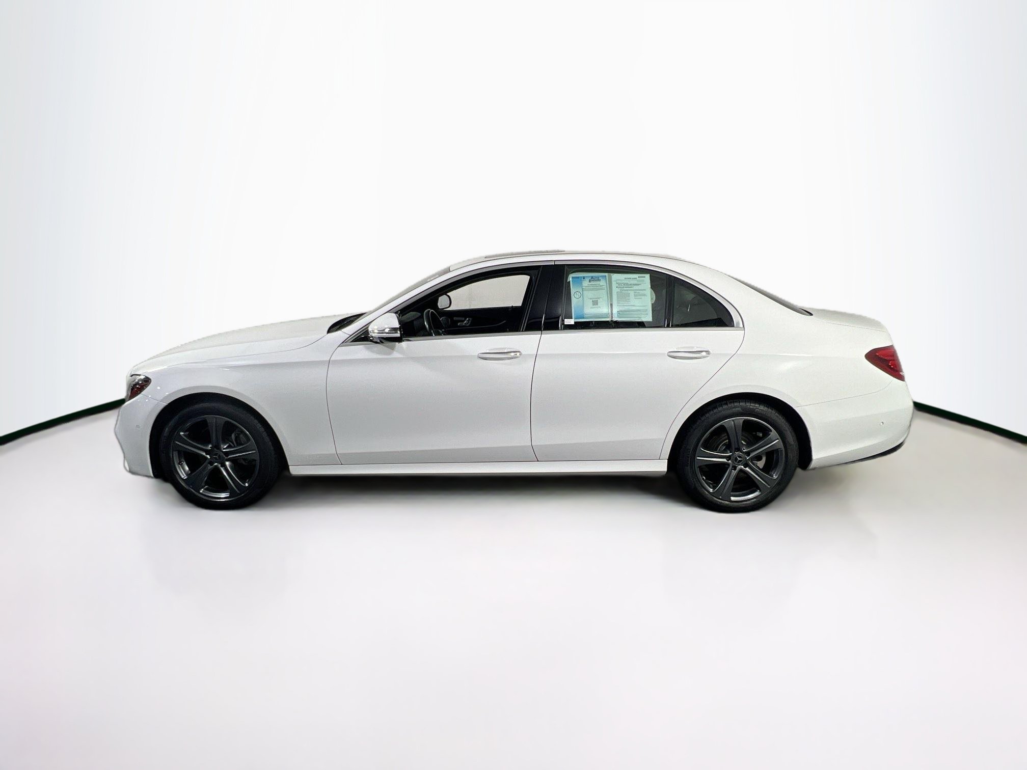 Used 2019 Mercedes-Benz E 300 4MATIC image 8