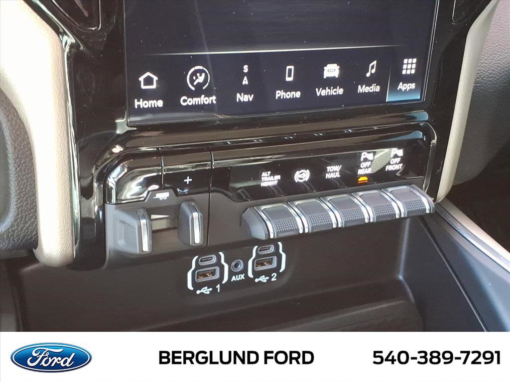 Used 2024 RAM 3500 Laramie w/ Bed Utility Group image 28