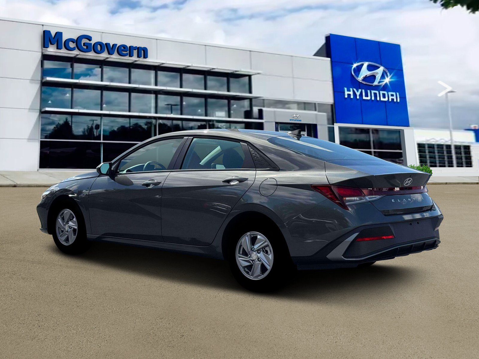 New 2026 Hyundai Elantra SE FWD image 4