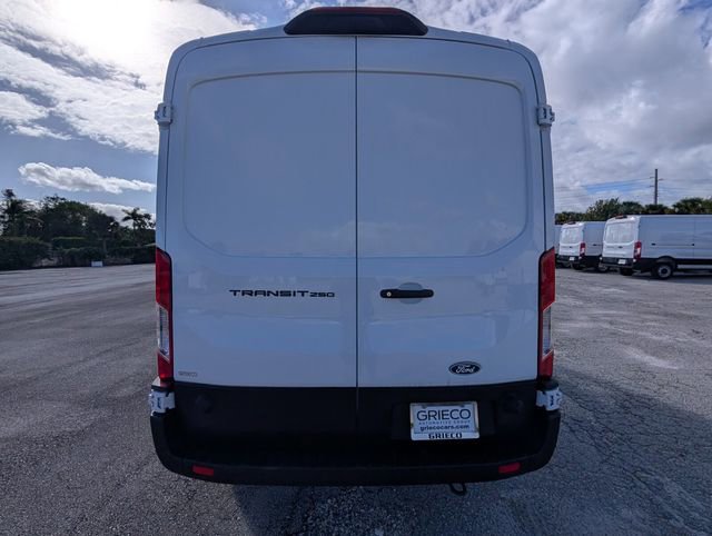 New 2026 Ford Transit 250 148 Medium Roof RWD image 9