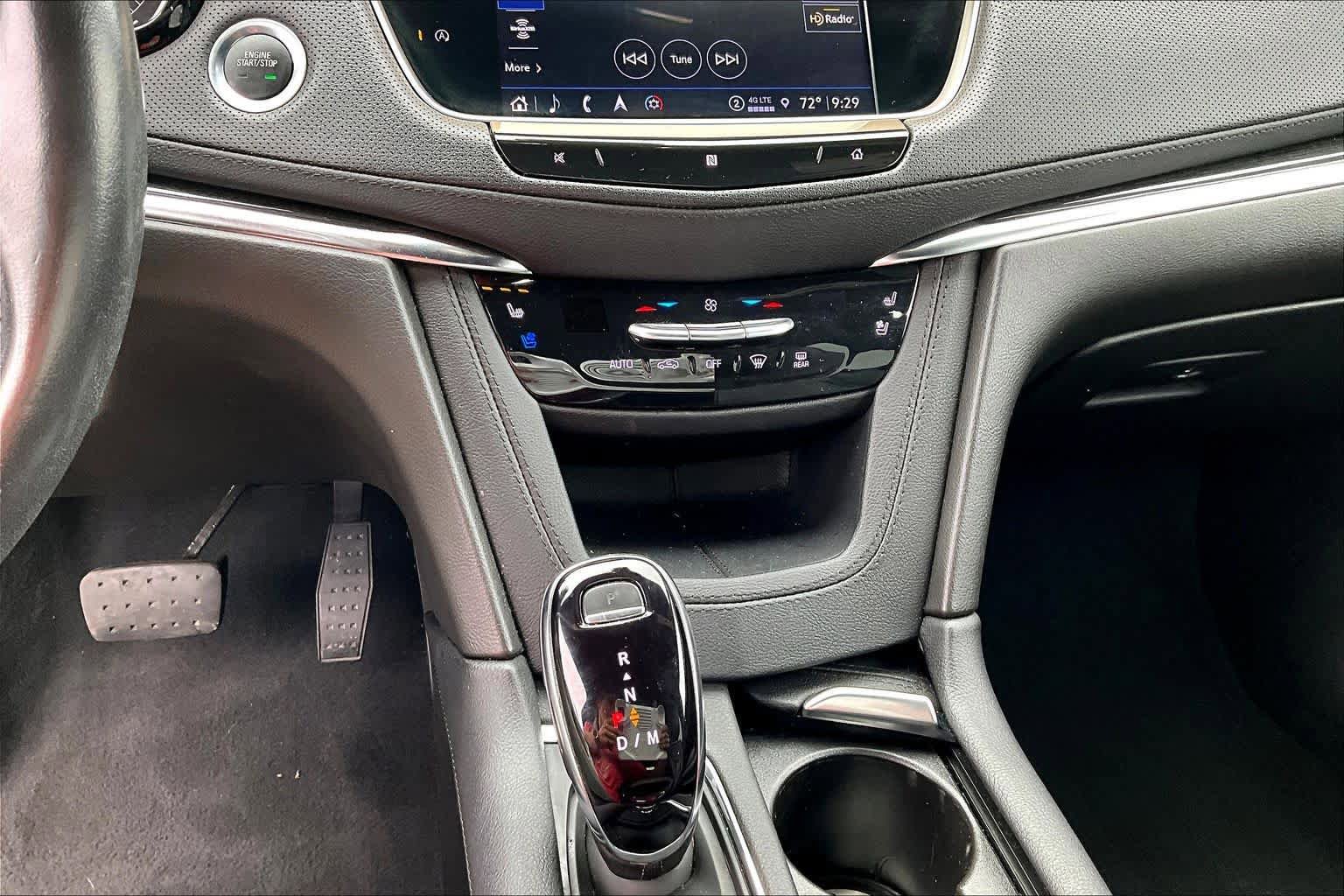 Used 2021 Cadillac XT5 Premium Luxury w/ LPO, Floor Liner Package FWD image 33