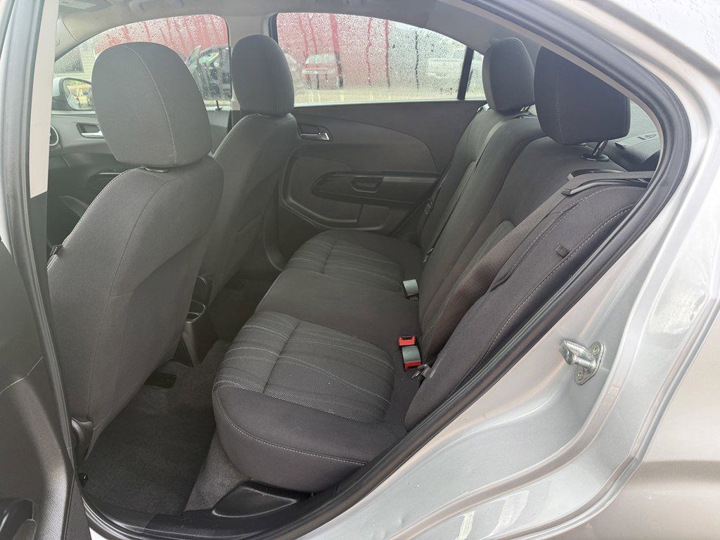 Used 2020 Chevrolet Sonic LT image 19