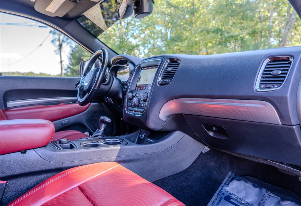Used 2020 Dodge Durango R/T w/ Blacktop Package AWD/4WD image 32