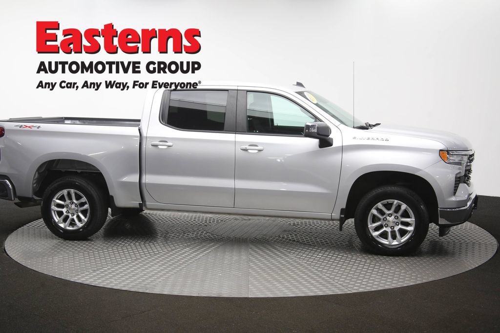 Used 2022 Chevrolet Silverado 1500 LT AWD/4WD image 48