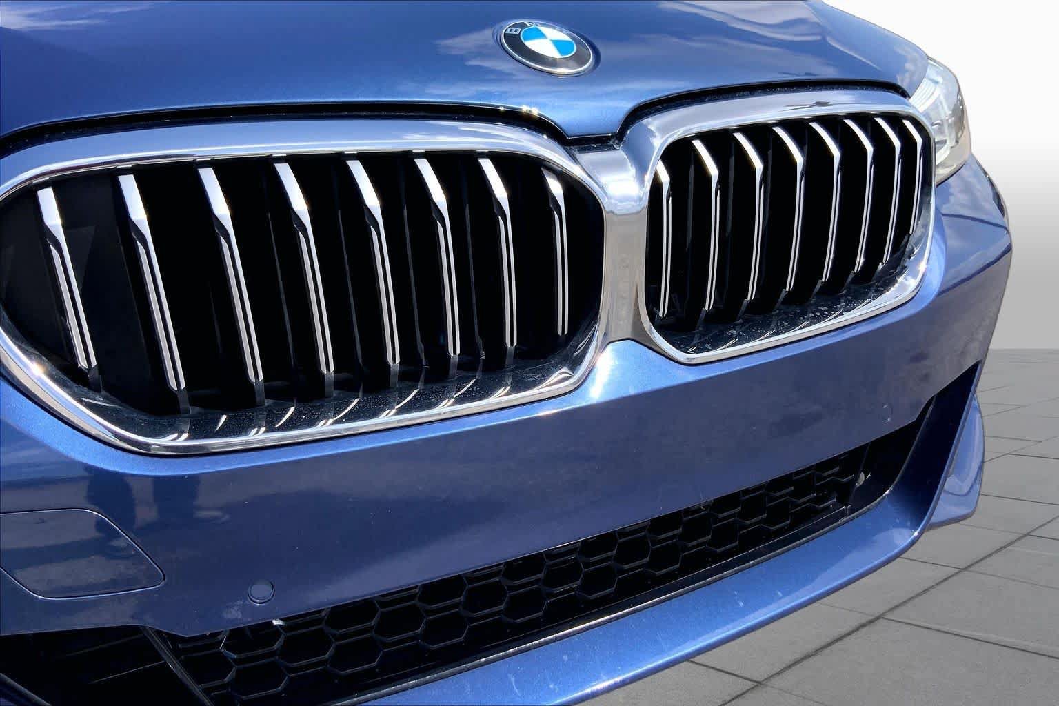 Used 2023 BMW 540i w/ M Sport Package RWD image 29