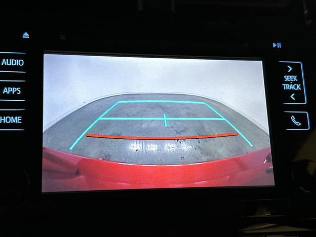 Used 2018 Toyota Prius Three w/ Advanced Technology Package image 15