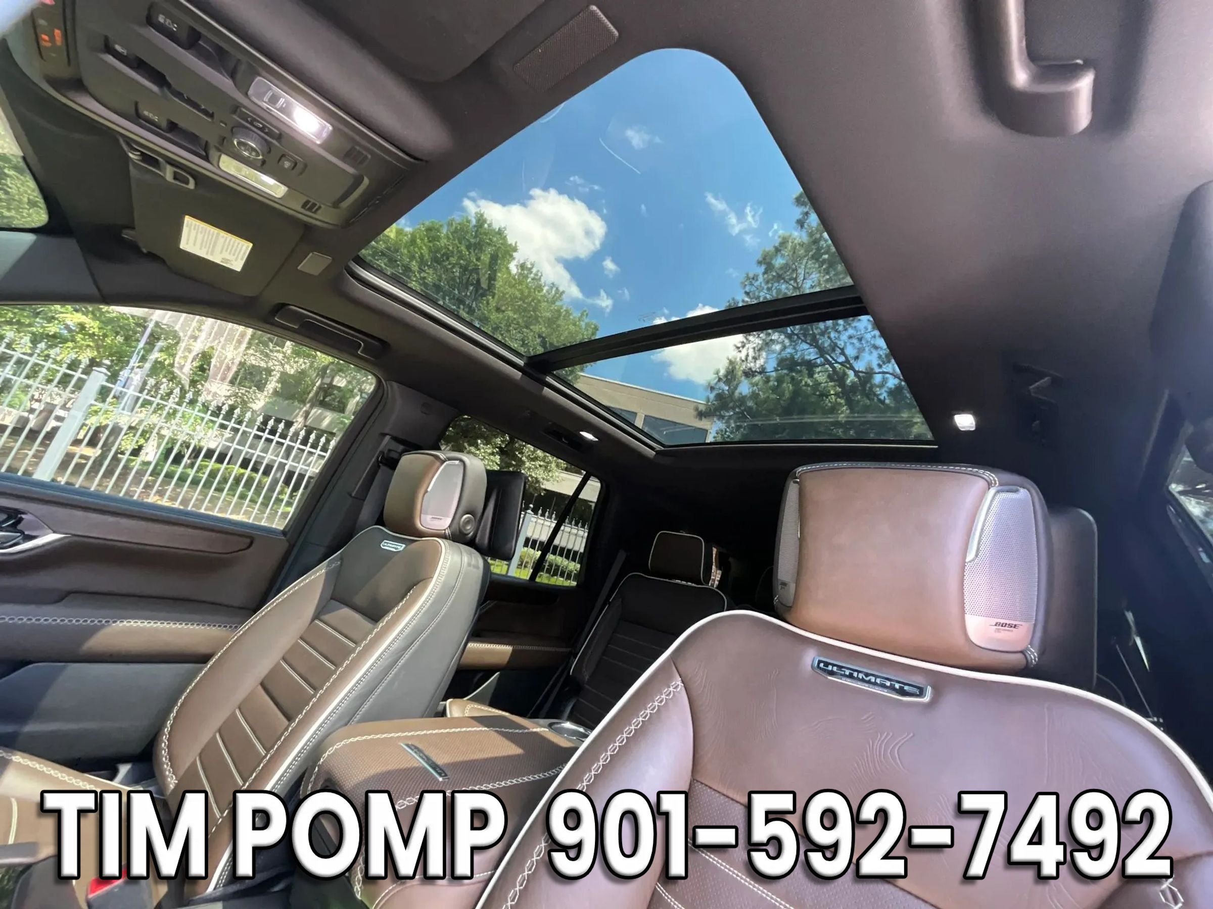 Used 2025 GMC Yukon Denali Ultimate AWD/4WD image 36