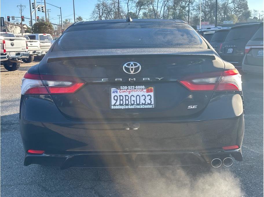 Used 2022 Toyota Camry SE image 6