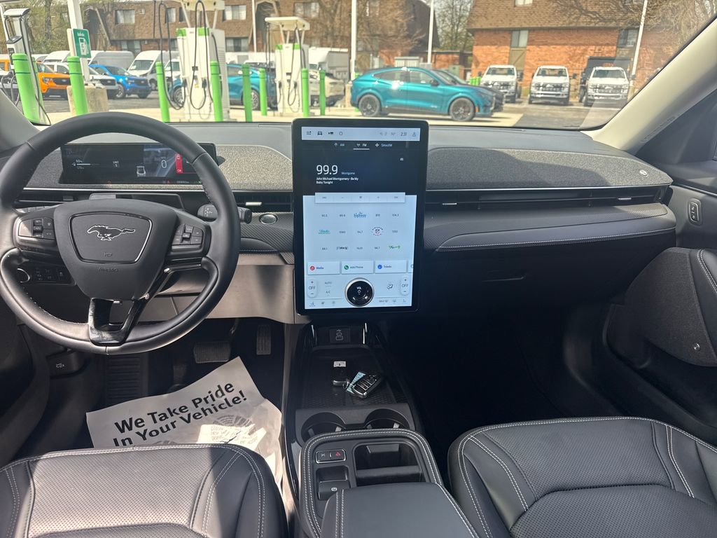 Used 2025 Ford Mustang Mach-E Premium image 17