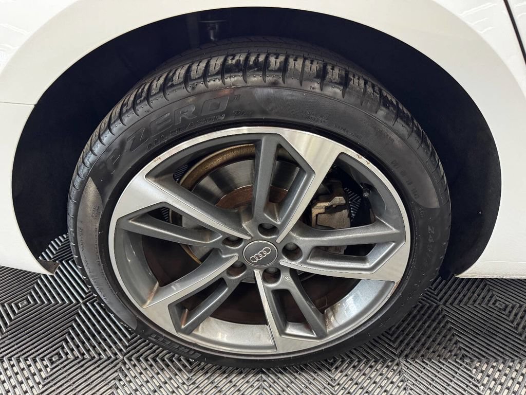 Used 2019 Audi A4 2.0T Premium FWD image 19