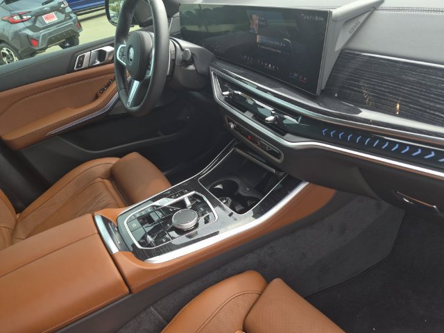 Used 2026 BMW X5 xDrive50e w/ M Sport Package AWD/4WD image 14