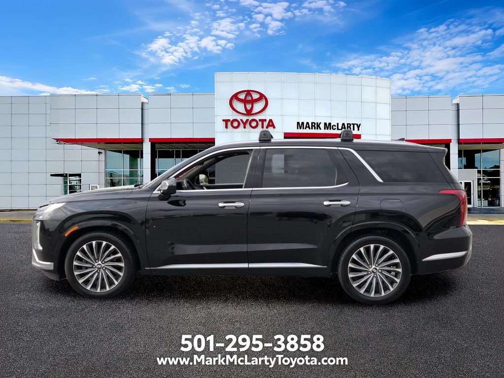 Used 2023 Hyundai Palisade Calligraphy AWD/4WD image 2