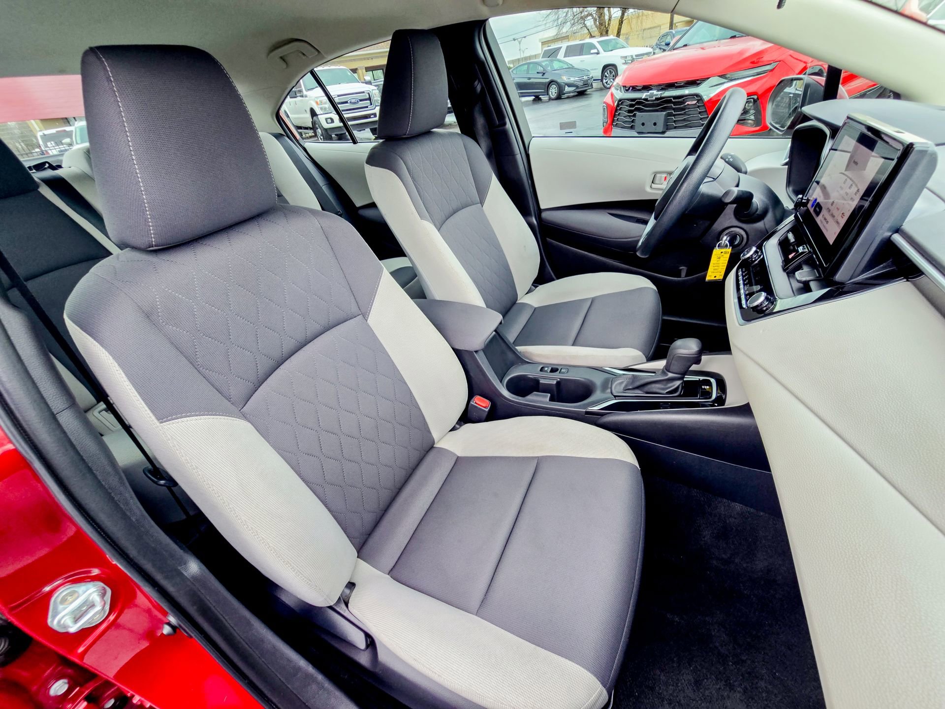 Used 2023 Toyota Corolla LE image 24