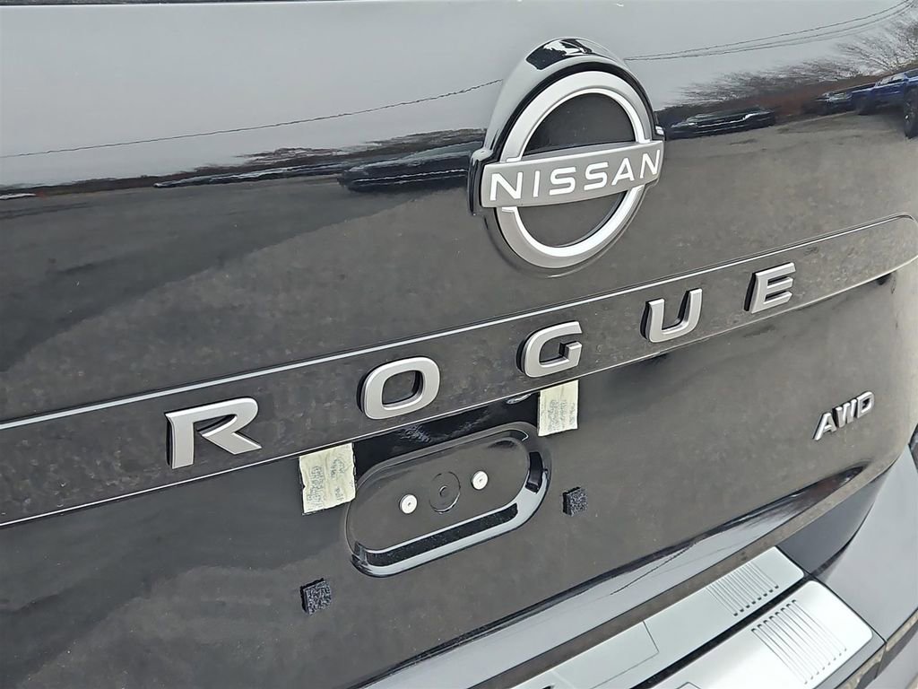New 2026 Nissan Rogue SV w/ SV Premium Package image 3