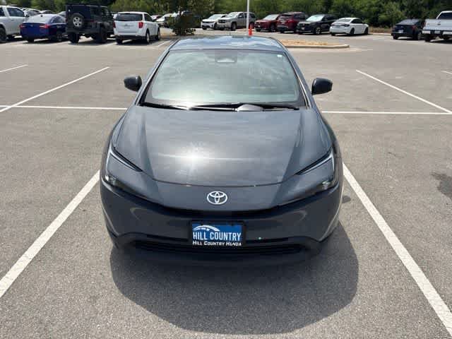 Used 2025 Toyota Prius LE AWD/4WD image 8