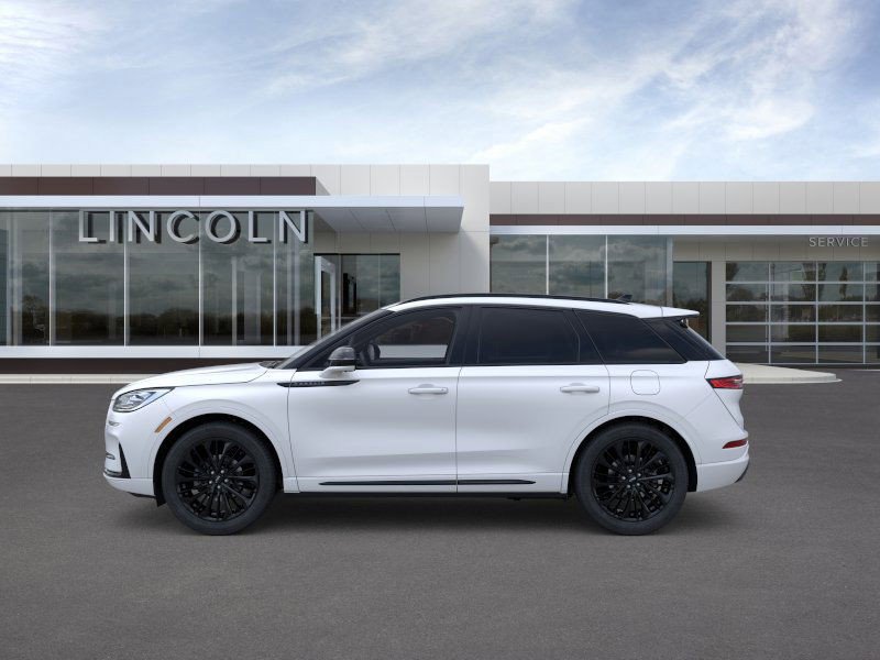 New 2026 Lincoln Corsair Reserve image 3