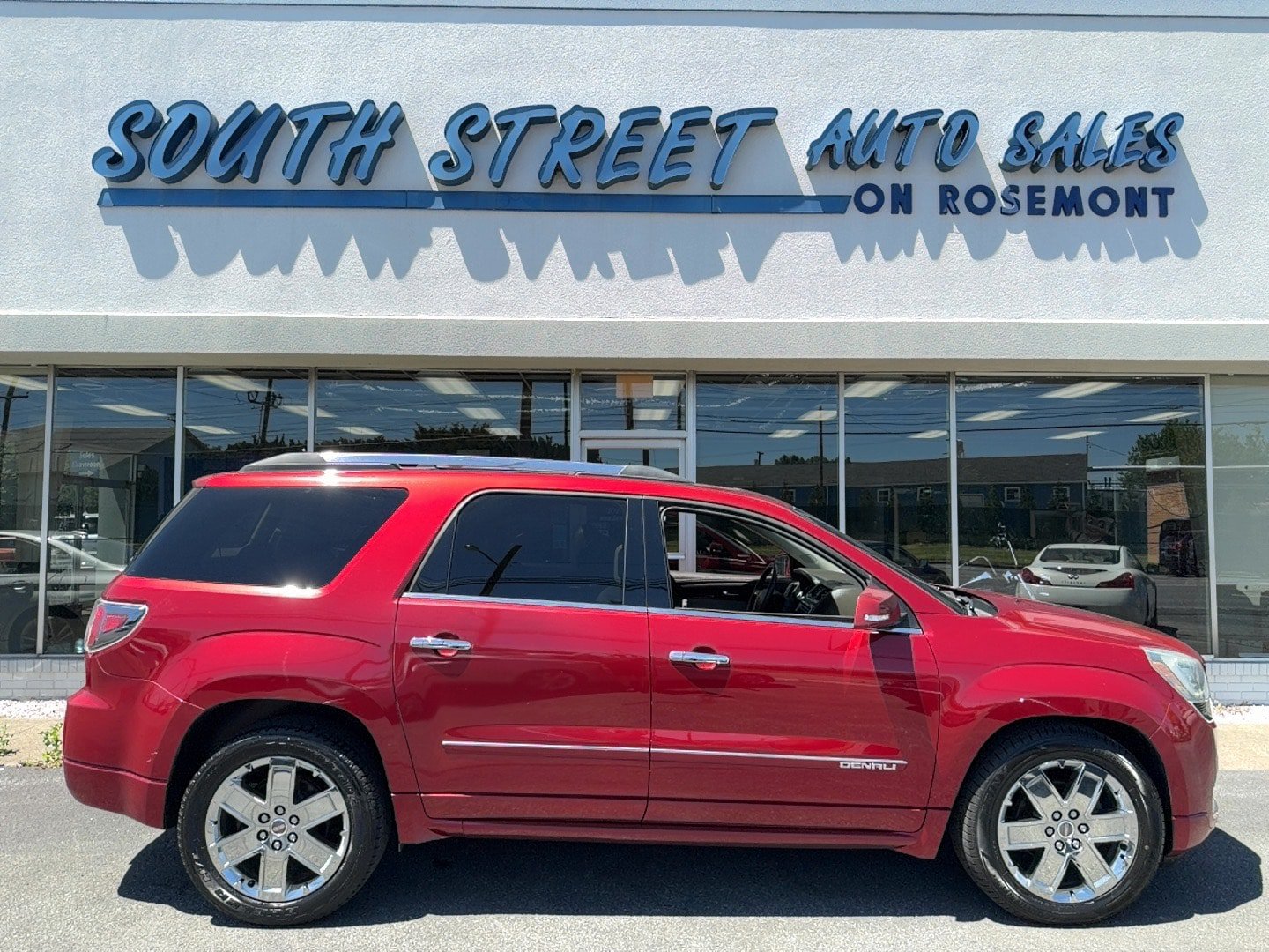 Used 2014 GMC Acadia Denali AWD/4WD image 1