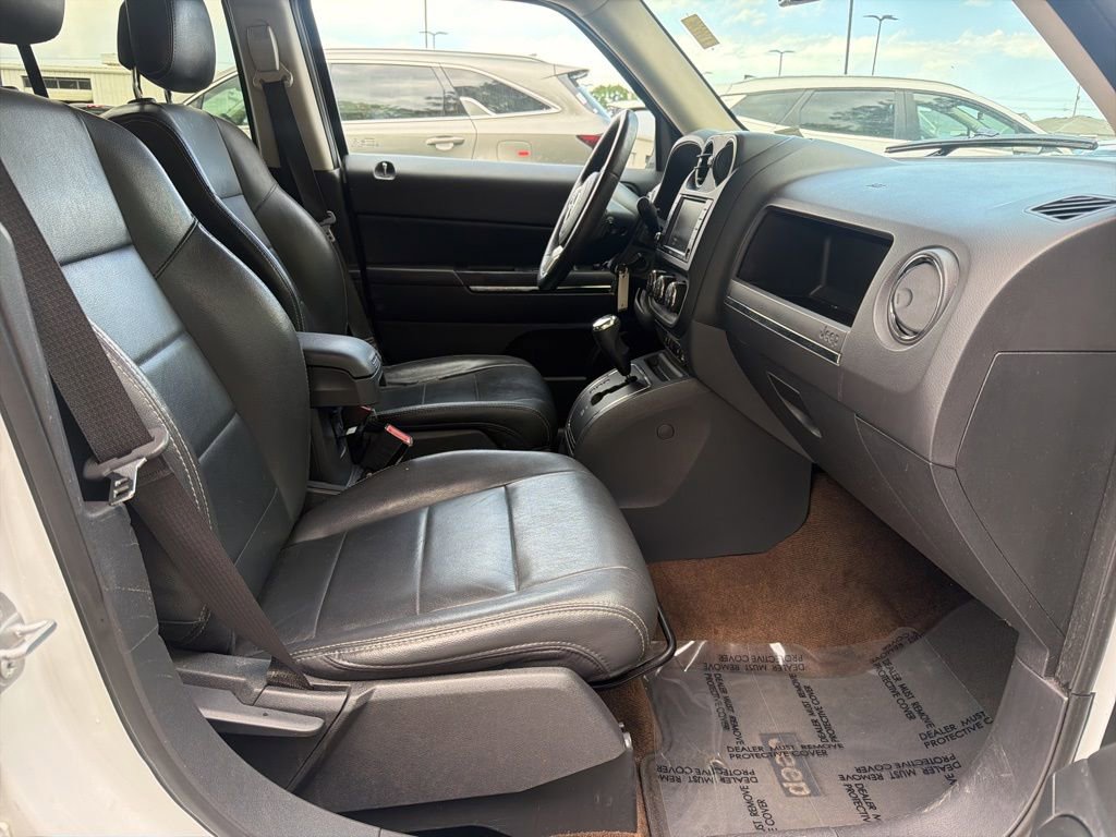 Used 2015 Jeep Patriot Limited w/ Sun/Sound Group image 29