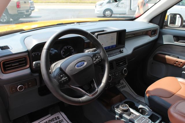 Used 2023 Ford Maverick Lariat w/ Lariat Luxury Package image 28
