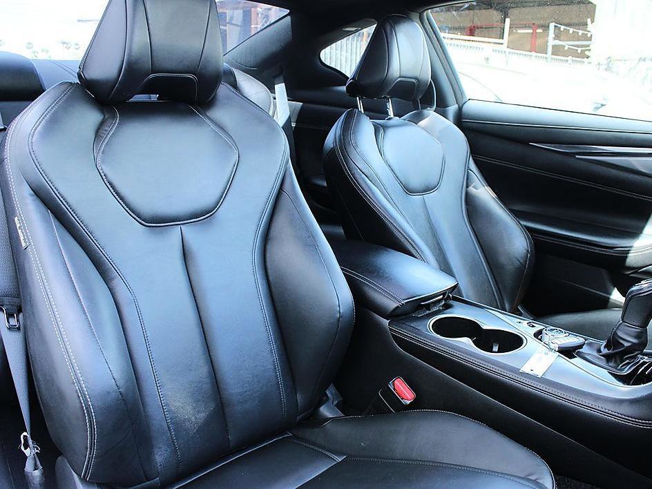 Used 2019 INFINITI Q60 3.0t Luxe w/ Essential Package RWD image 18