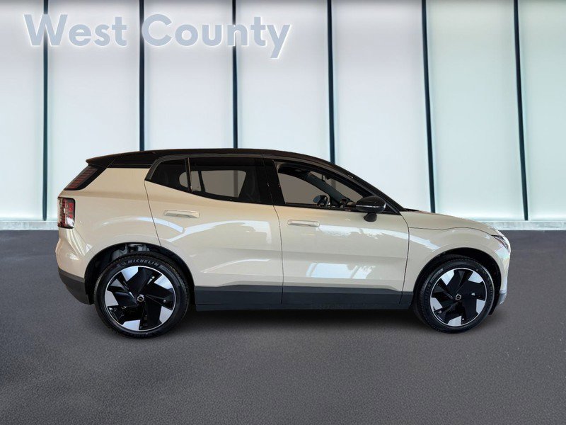 New 2026 Volvo EX30 Plus w/ Climate Package image 2