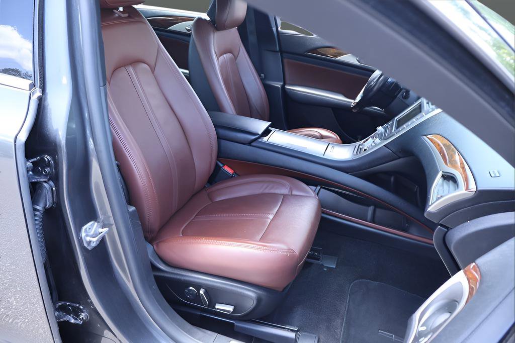 Used 2018 Lincoln MKZ Reserve w/ Technology Package FWD image 18