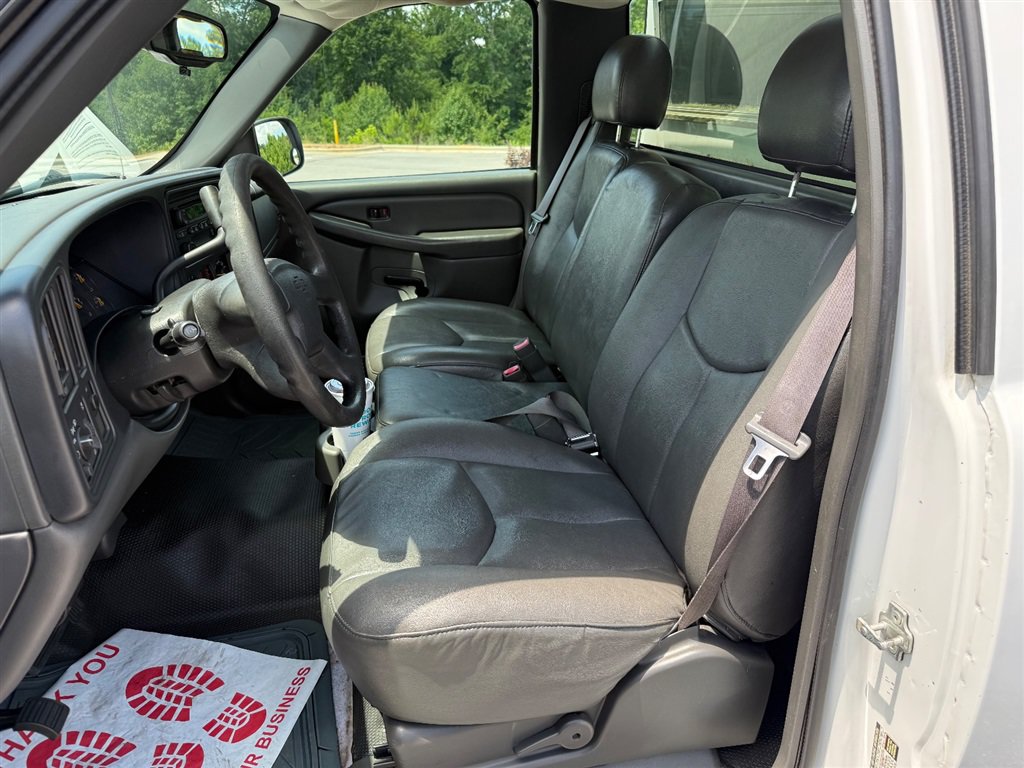 Used 2005 Chevrolet Silverado 1500 2WD Regular Cab image 17