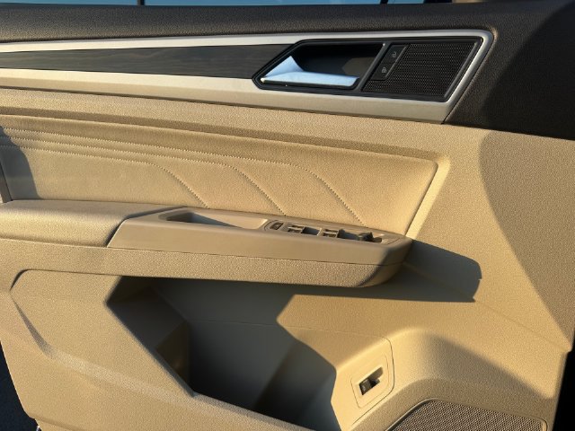 Used 2023 Volkswagen Atlas SE FWD image 19
