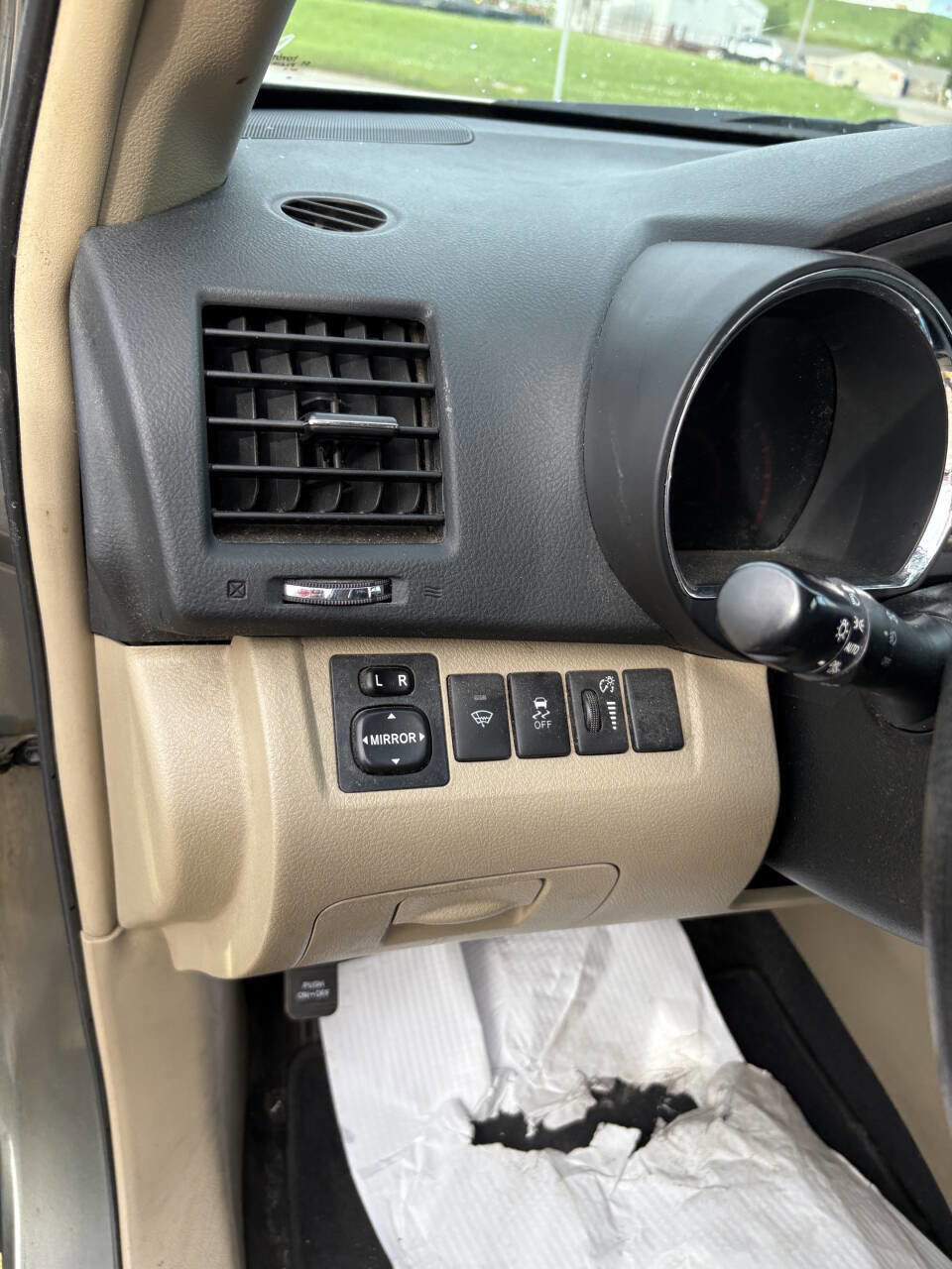 Used 2013 Toyota Highlander Plus FWD image 5