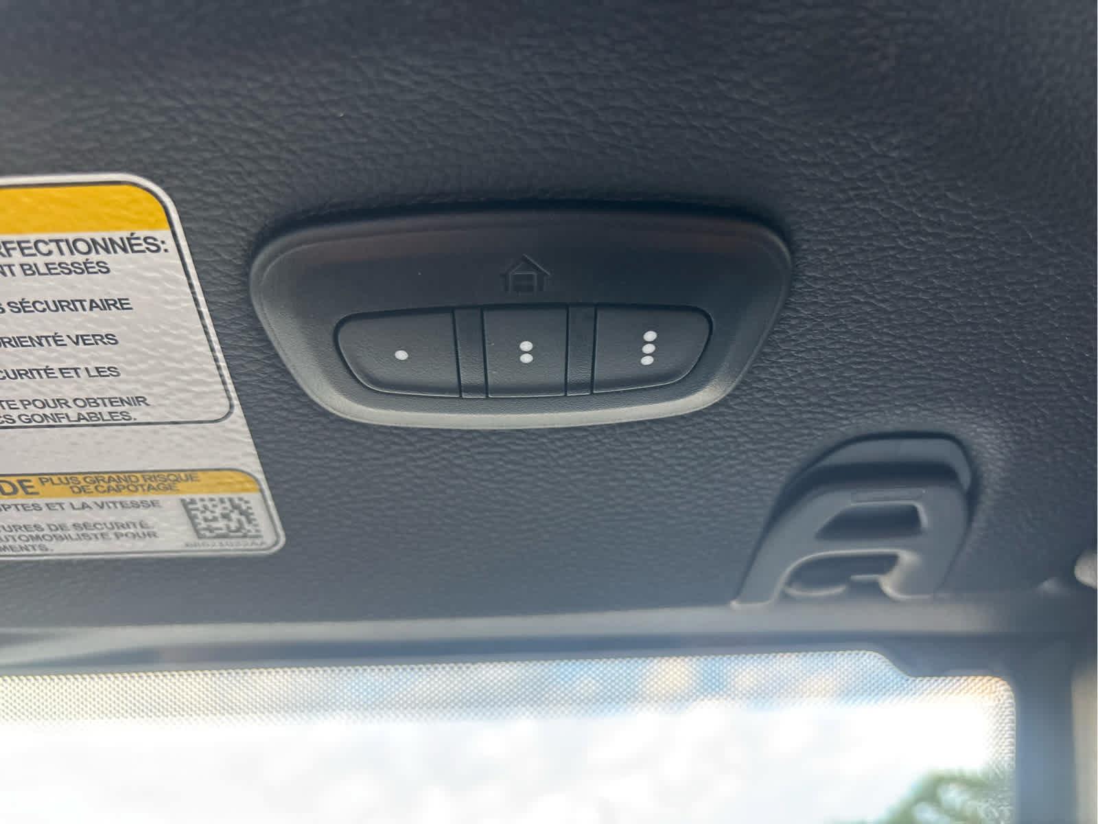 Used 2024 Jeep Wrangler Unlimited w/ Convenience Group AWD/4WD image 27