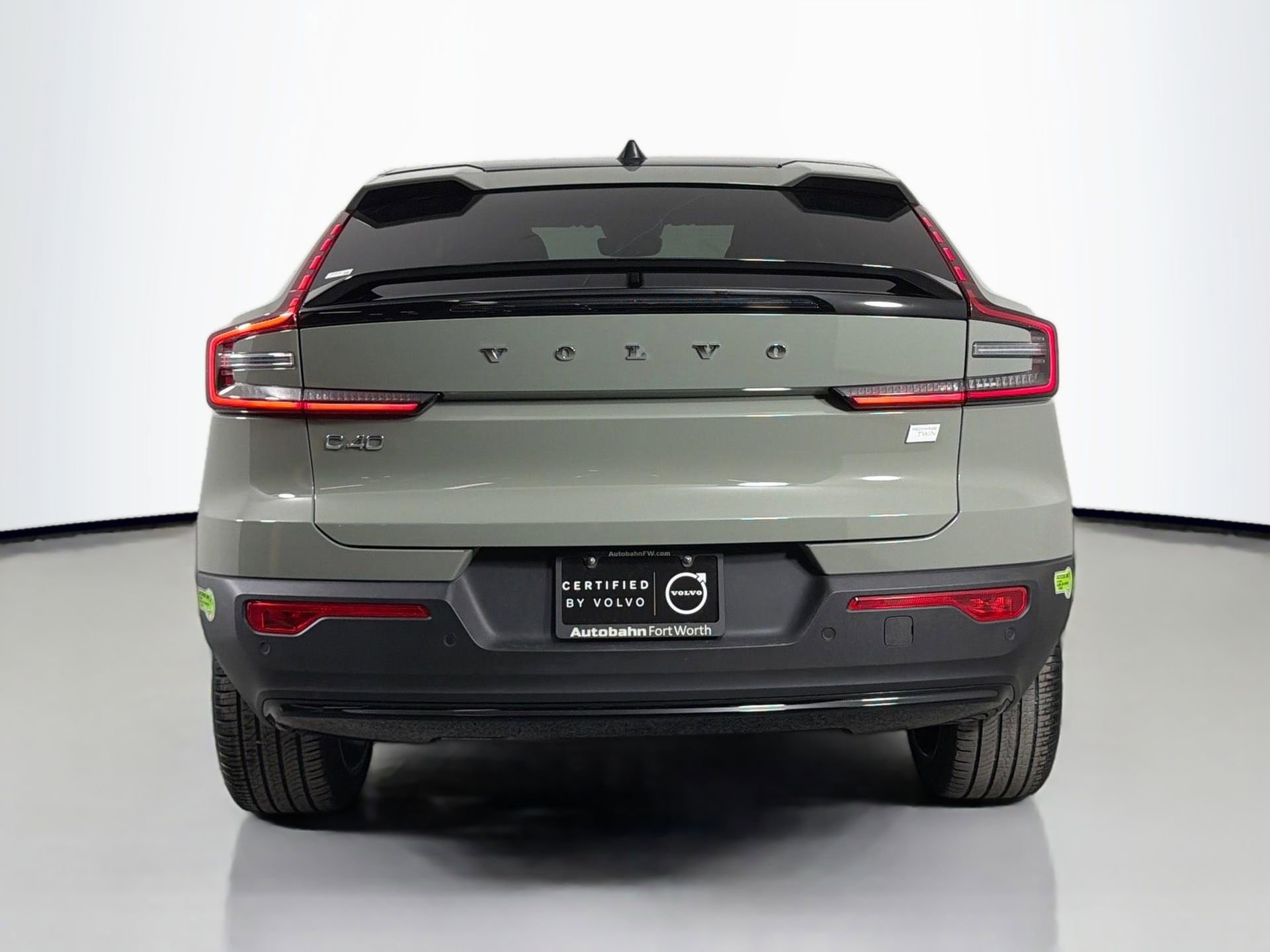 Certified 2023 Volvo C40 P8 Recharge Ultimate AWD/4WD image 7