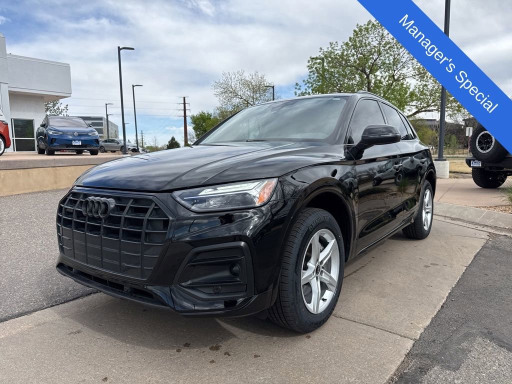 Used 2023 Audi Q5 2.0T Premium w/ Convenience Package AWD/4WD image 1