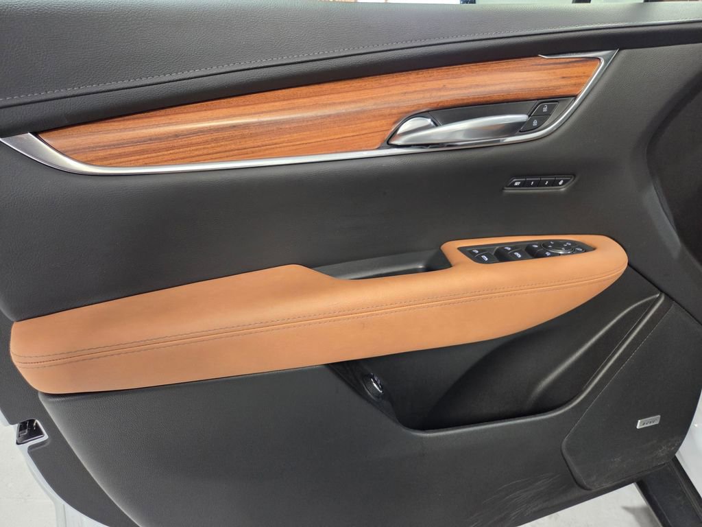 Used 2022 Cadillac XT5 Premium Luxury image 13