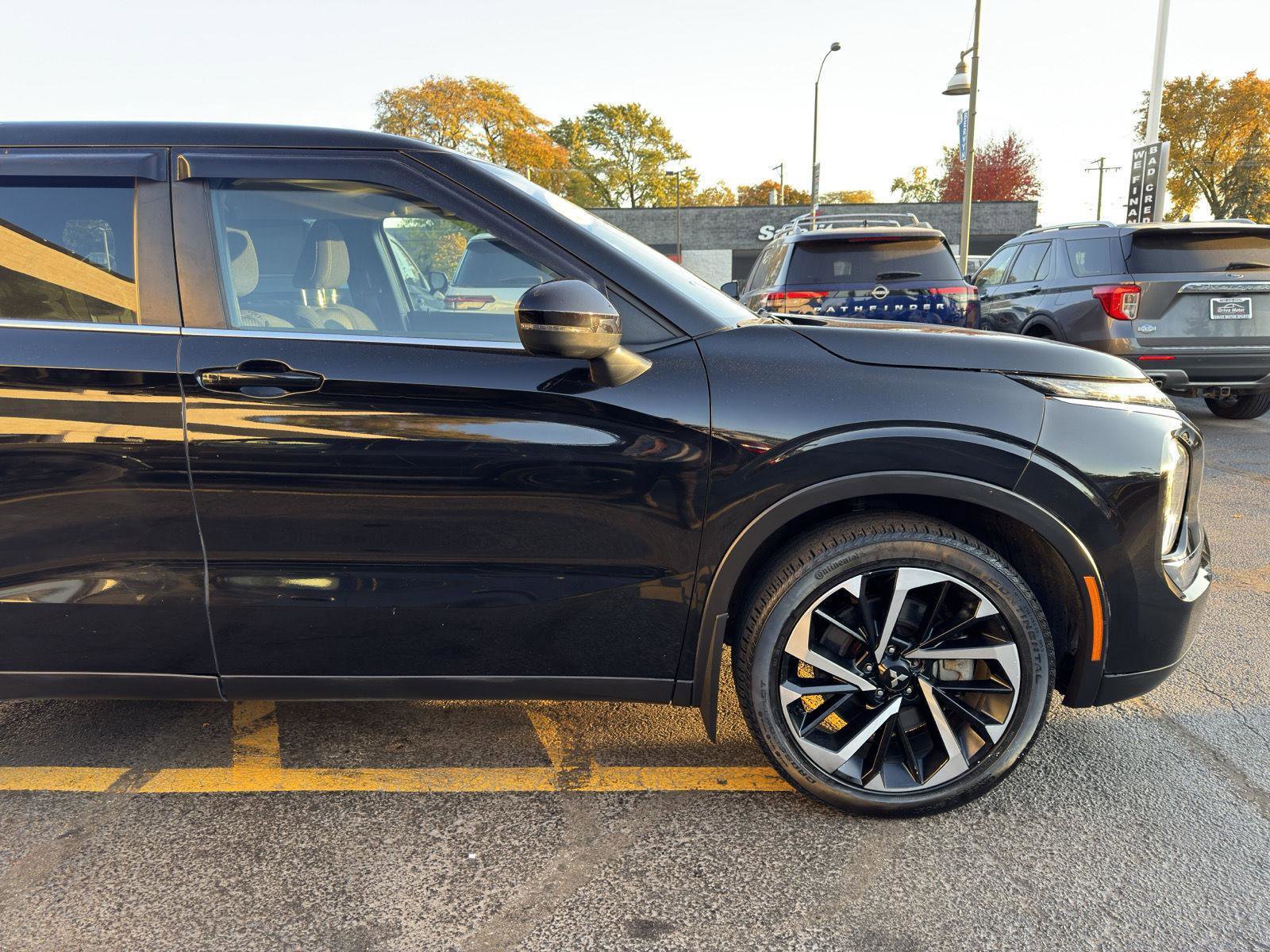 Used 2022 Mitsubishi Outlander ES image 9