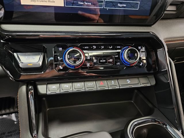 New 2026 GMC Sierra 1500 AT4 w/ AT4 Premium Package AWD/4WD image 31