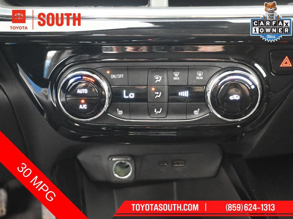 Used 2025 Chevrolet Trax ACTIV w/ Driver Confidence Package FWD image 17