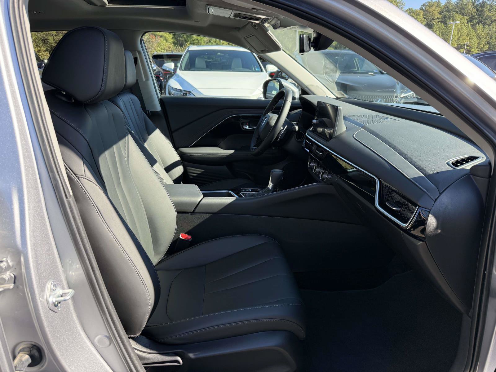 Used 2025 Acura ADX AWD image 14