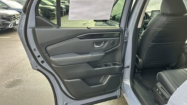 New 2025 Honda Pilot Elite image 21
